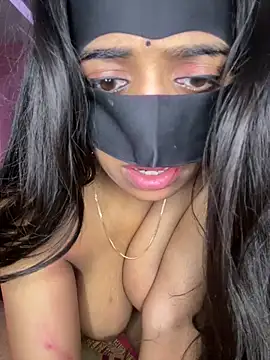 DesiSexyMonika live sex cam