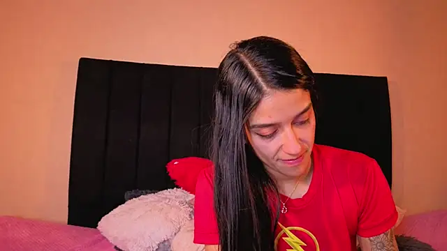 DanielaMonroe live sex cam