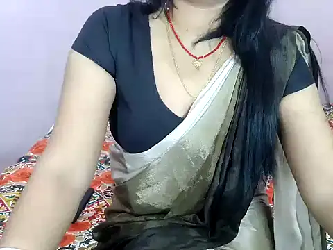 raadhikaaa's cam snapshot