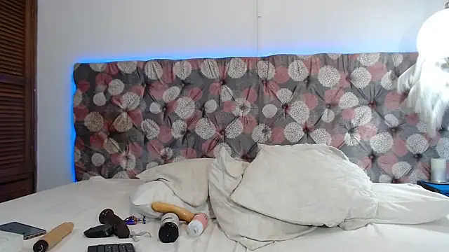 EvelynHartmann live sex cam