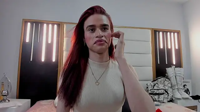 BritannySmith19 live sex cam