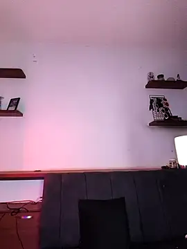 Mazikeen-- live sex cam