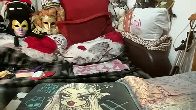 EroticVenetian live sex cam