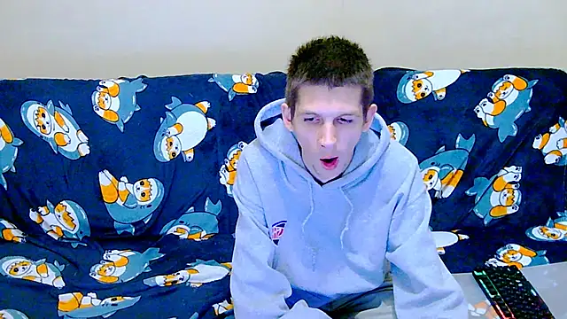 Lester_Broo live sex cam