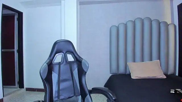 Charlotte-Star's cam snapshot