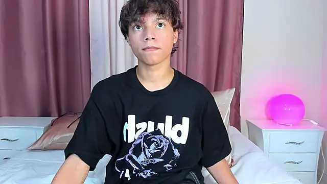 Honeymoon_sariel live sex cam