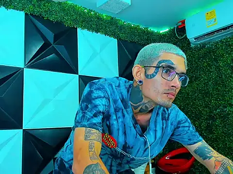 Boy_tatto77's cam snapshot