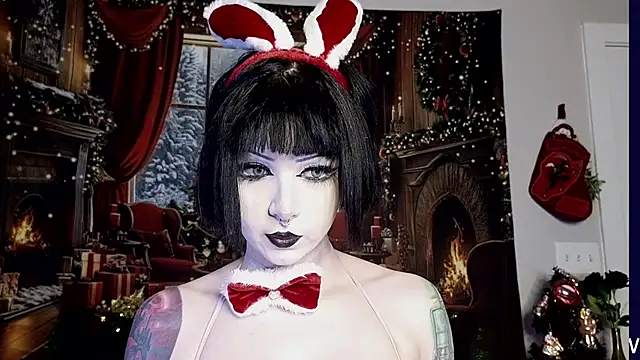 Ivey_Strigoi live sex cam