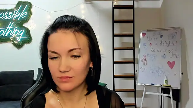 hot_mia_x's cam snapshot