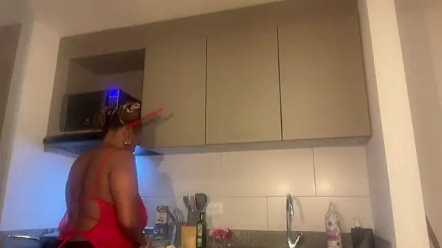 ChocolateCakeQueen's cam snapshot