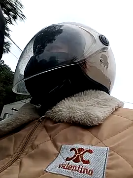 Sales_agent's cam snapshot