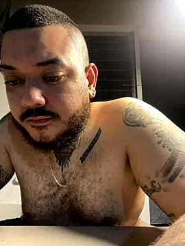 El_Titan1998 live sex cam