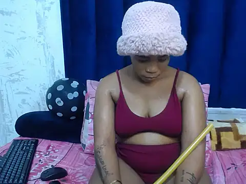 lindabee's cam snapshot