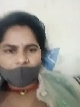 JULEE-740's cam snapshot