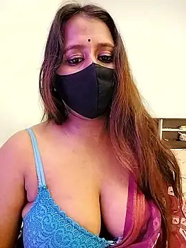 LoveLy-Soneya's cam snapshot