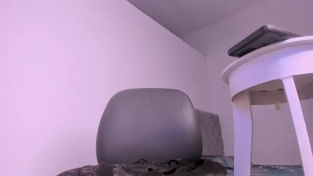 AnthonellaBrowm live sex cam