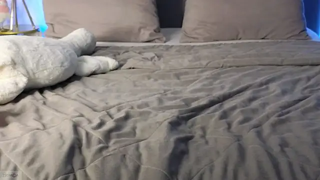 adele_armass's cam snapshot