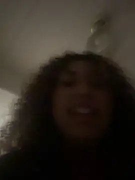 lauraltt live sex cam