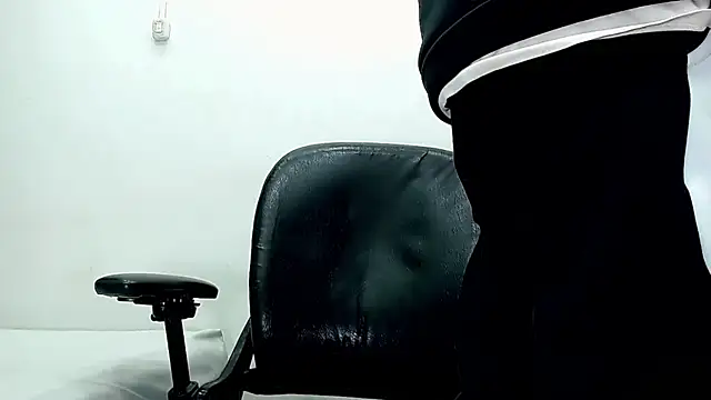 ttimy_x_boy live sex cam