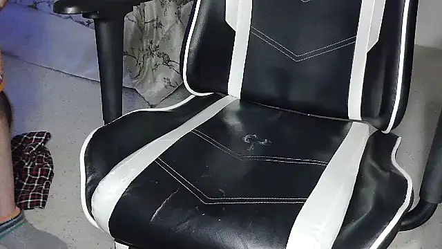 usdirtymikee9's cam snapshot