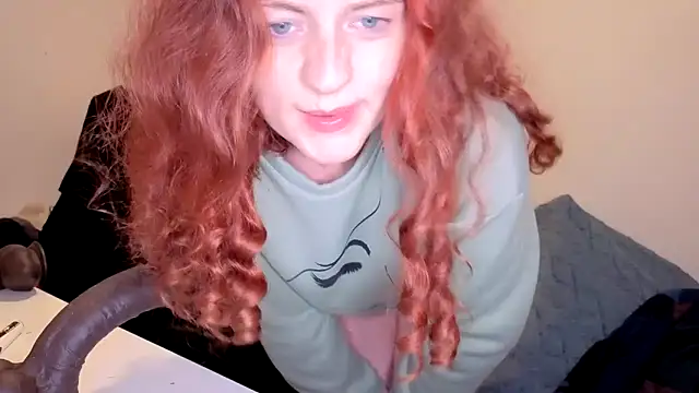 ENGLISHEMILY_69's cam snapshot