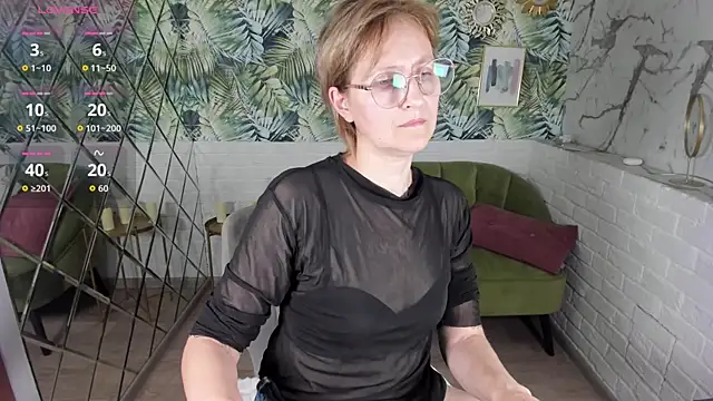 Paris_Cherry's cam snapshot