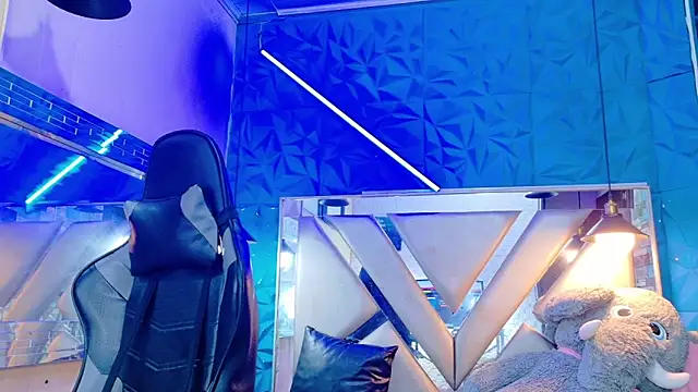 StormLuxX live sex cam