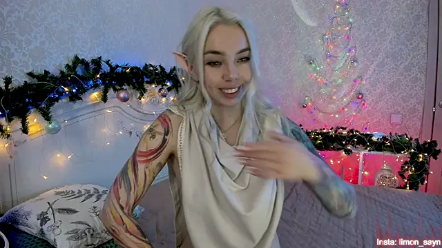 LillyMoure_ live sex cam