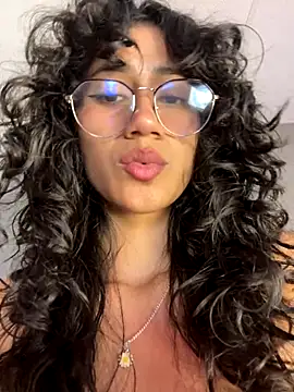 KaitlynLoveCam live sex cam