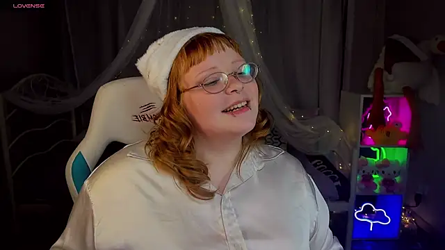 LottieReed's cam snapshot