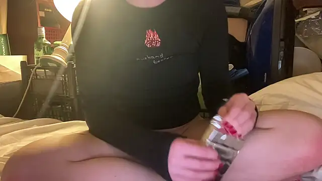 ijustturned18today's cam snapshot