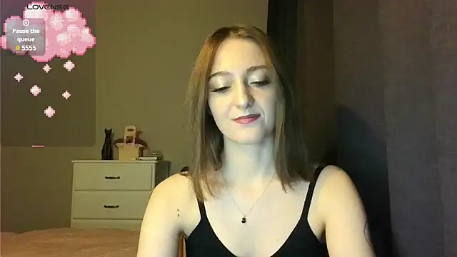 white_liillyy's cam snapshot