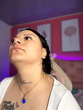 Megaan__More's cam snapshot