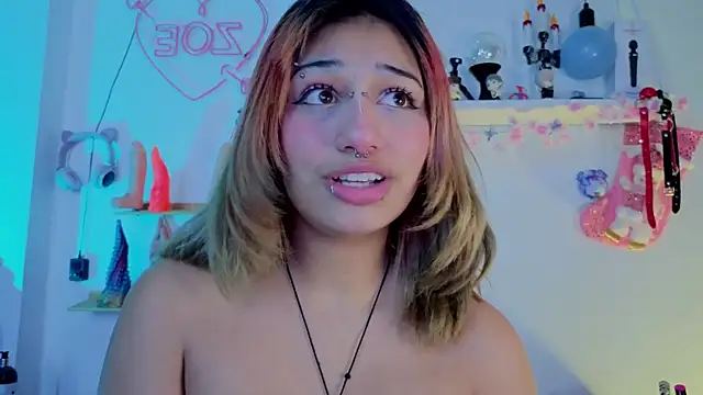 zoelight18's cam snapshot