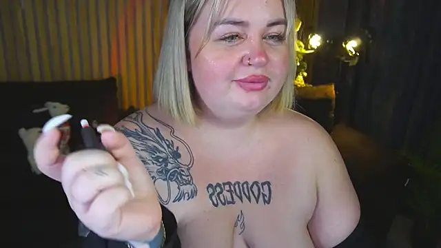 ZaraReignn live sex cam