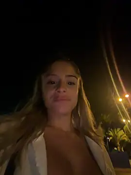 SophieVJ's cam snapshot