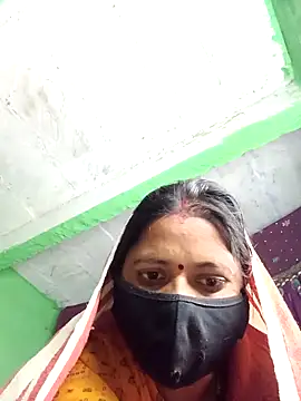 QRESABABY's cam snapshot