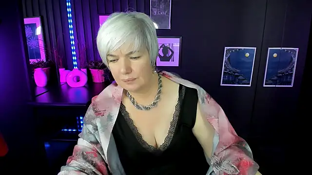 CarmenSoft live sex cam