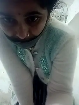 JULEE-740's cam snapshot