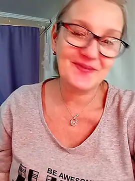 irinamaux live sex cam