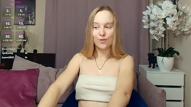 SoonMoor live sex cam
