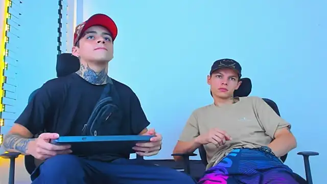 HOT_boy2025's cam snapshot