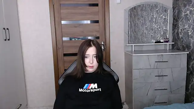 Kristy-Max live sex cam