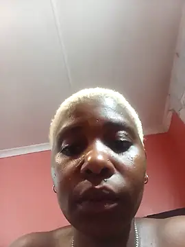 SexyMbali_01's cam snapshot