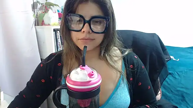 KatteAngelLat live sex cam