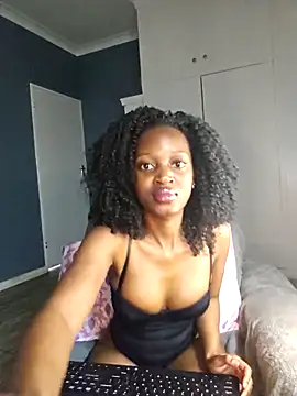 FreakyyCrystalx's cam snapshot