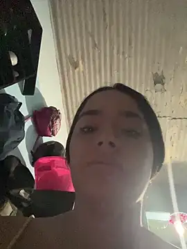 Luciaparker03's cam snapshot