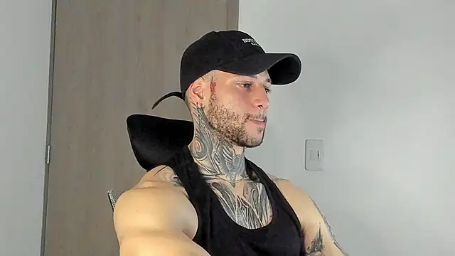 _jamesleandros1's cam snapshot