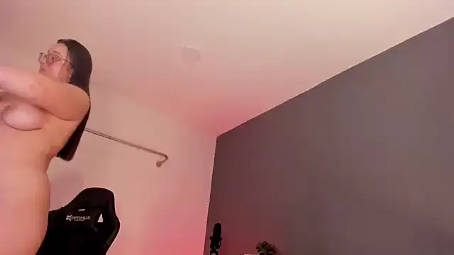 Kyleighc's cam snapshot