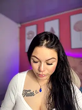 Megaan__More's cam snapshot